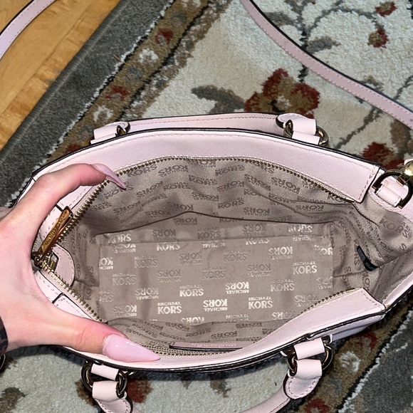 Micheal Kors Pink Studded Handbag - Picture 5 of 7